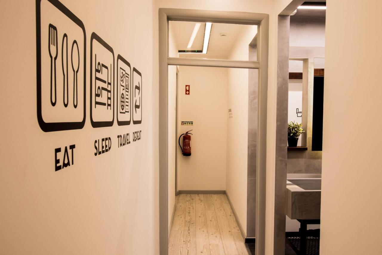Gig Capsule Hostel Ericeira Kültér fotó