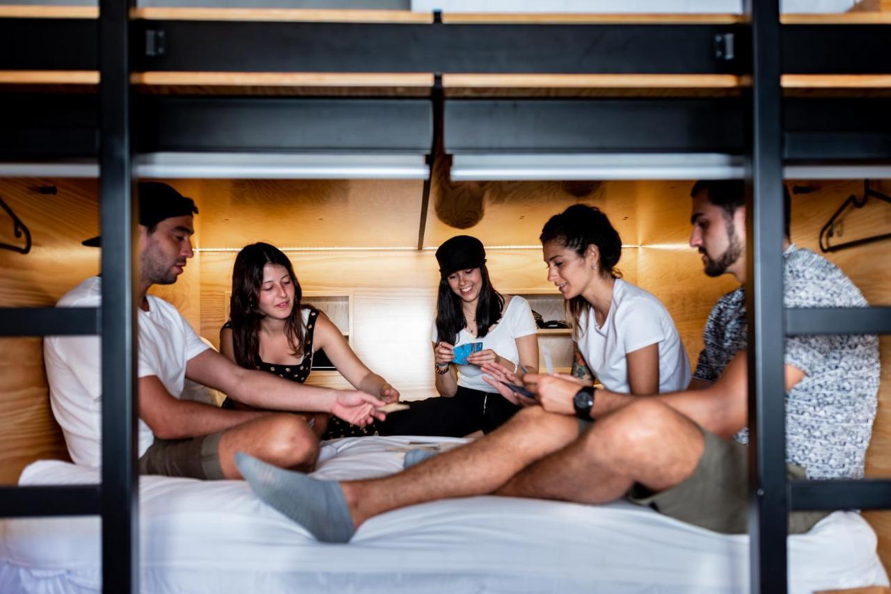 Gig Capsule Hostel Ericeira Kültér fotó